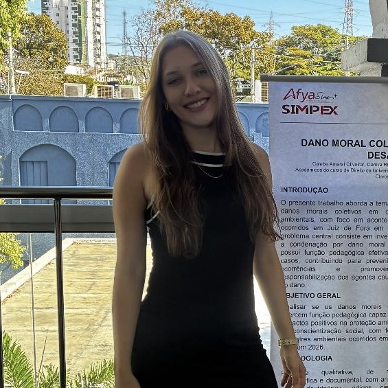 Aluno aprovado Camila Veloso